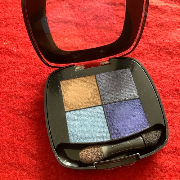 L’Oreal eyeshadow quad, 108 Bleu Nuit, used once - Picture 1 of 3